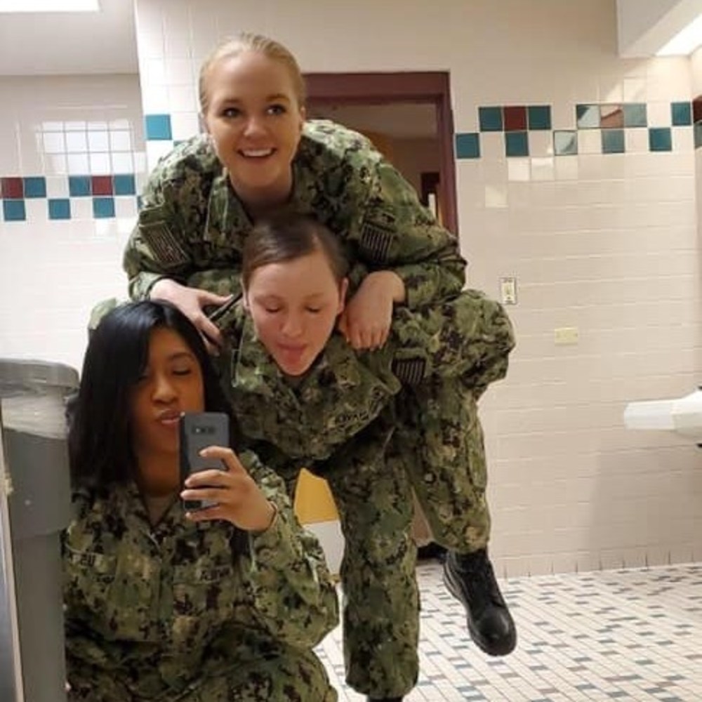 Meet your Posher, Matana